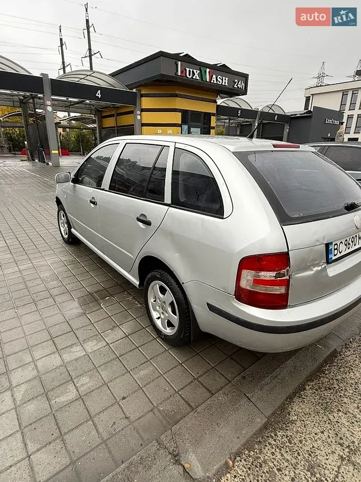 Skoda Fabia 2006 photo 4