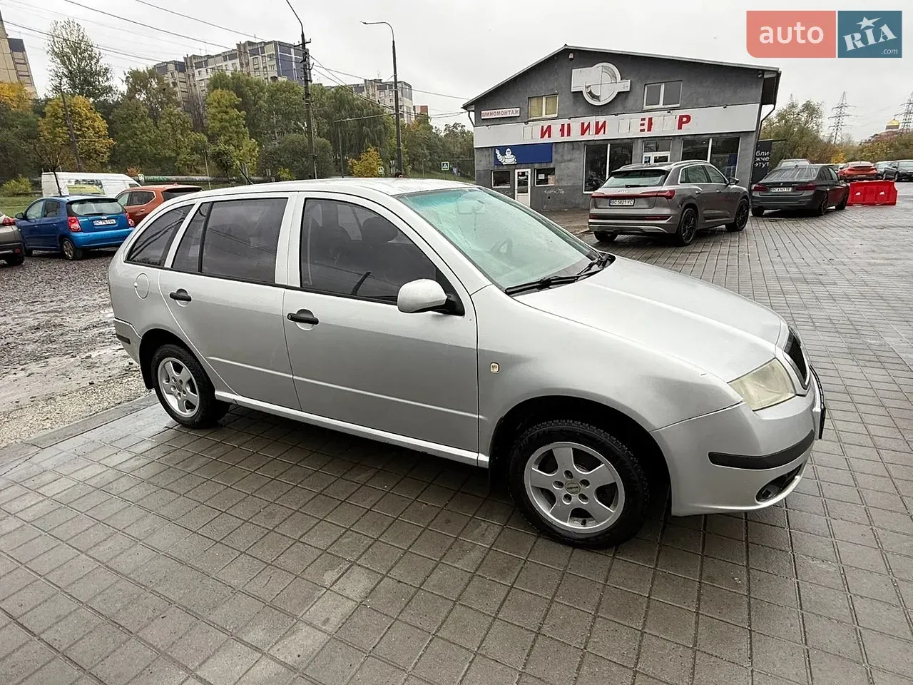 Skoda Fabia 2006 photo 2