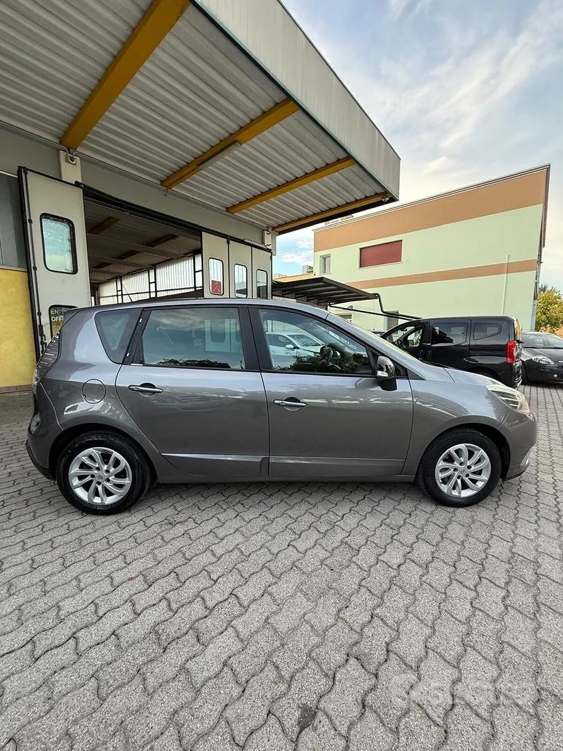 Renault Scenic 2016 photo 5