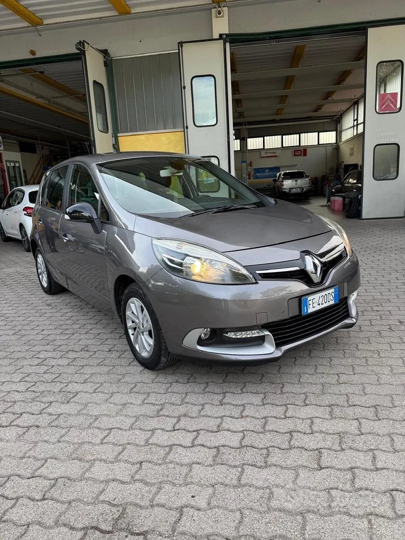 Renault Scenic 2016 photo 2