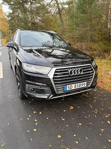 Audi Q7 2018 photo 2