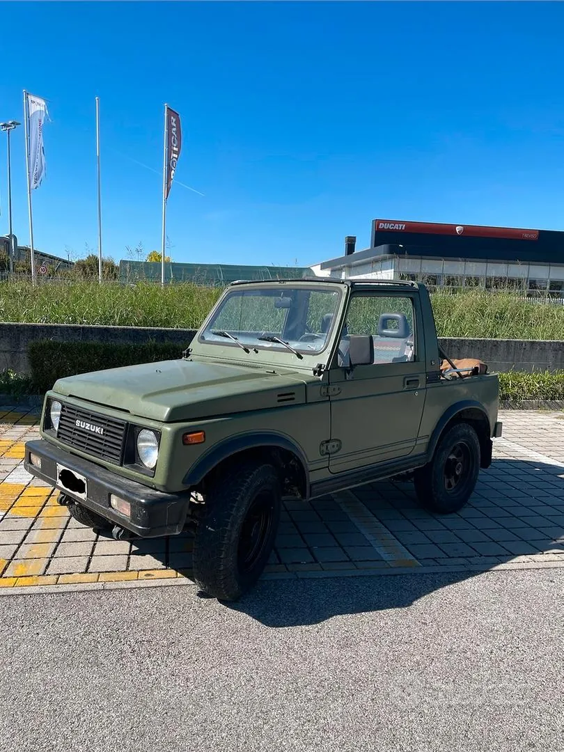Suzuki Sj413