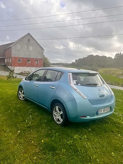 Nissan Leaf 2014 photo 4