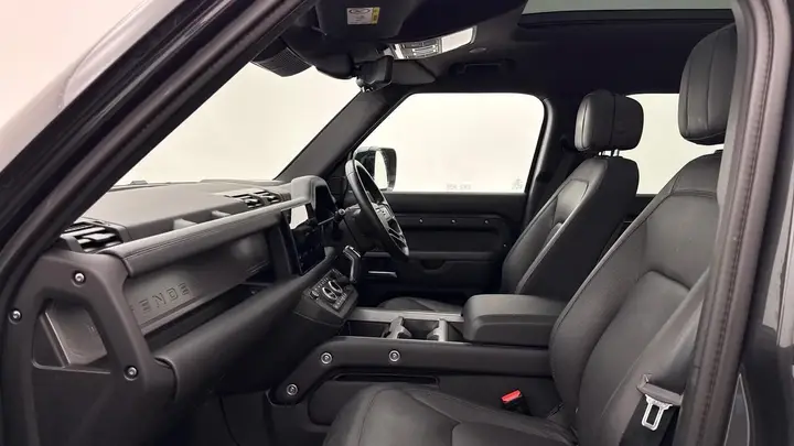 Land Rover Defender 110 2024 photo 3