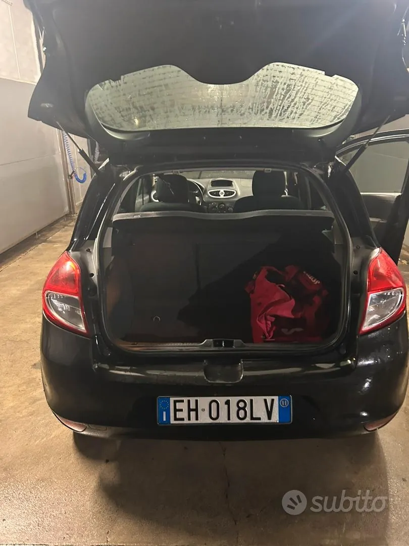 Renault Clio 2011 photo 3