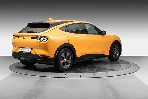Ford Mustang Mach-E 2022 photo 4