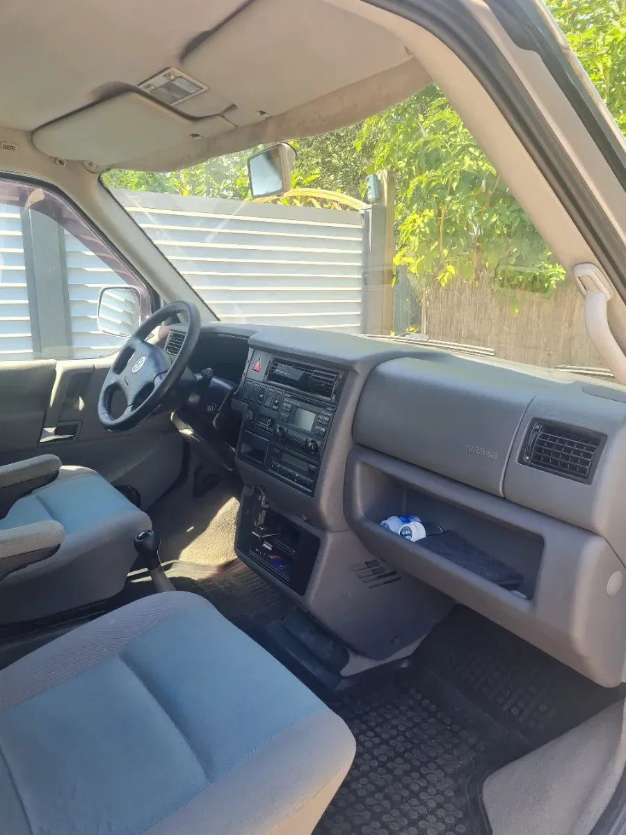 Volkswagen T4 2001 photo 3