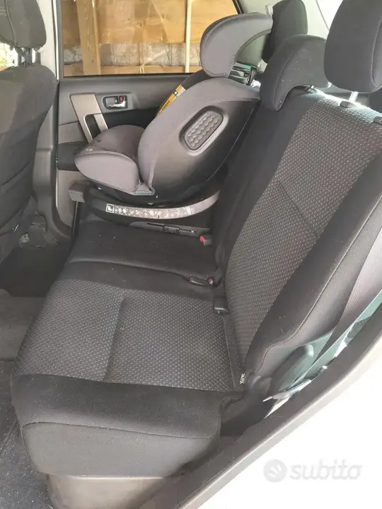 Daihatsu Terios 2010 photo 3