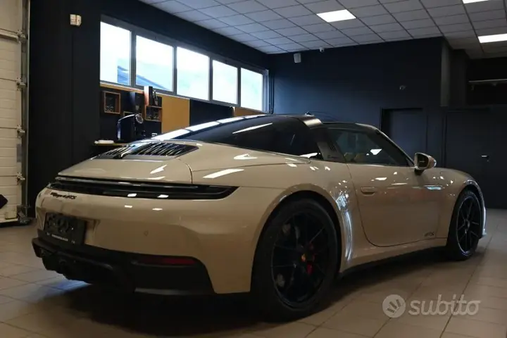 Porsche 911 2026 photo 3