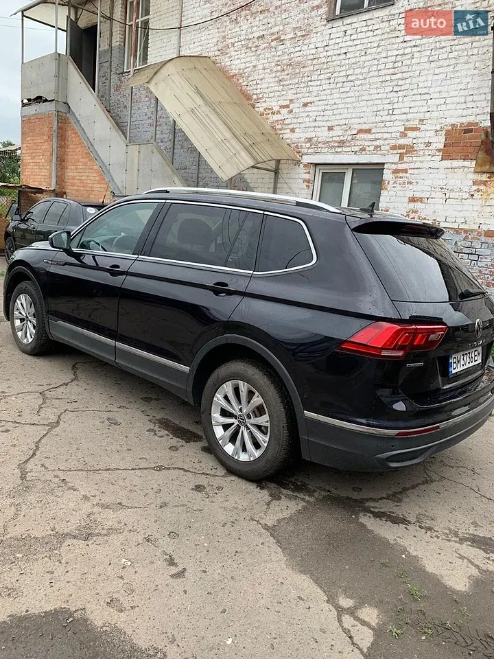 Volkswagen Tiguan 2022 photo 3
