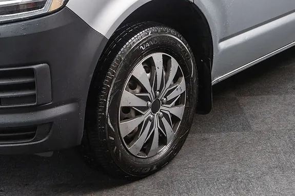 Volkswagen Transporter 2019 photo 5