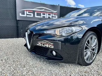 Alfa Romeo Giulia 2016 photo 3