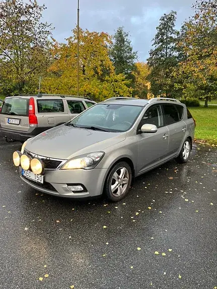 Kia Ceed 2010 photo 2