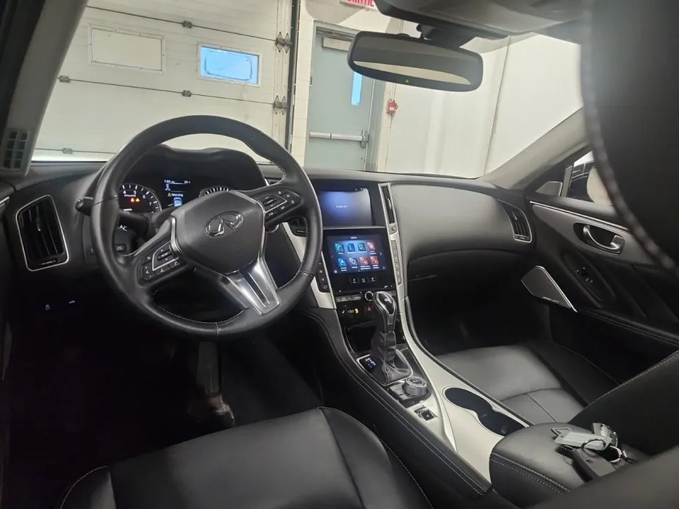 Infiniti Q50 2024 photo 2