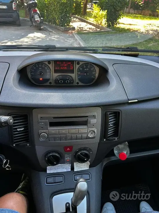 Lancia Musa 2010 photo 4
