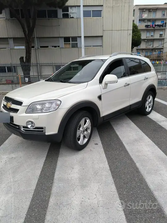 Chevrolet Captiva 2011 photo 3