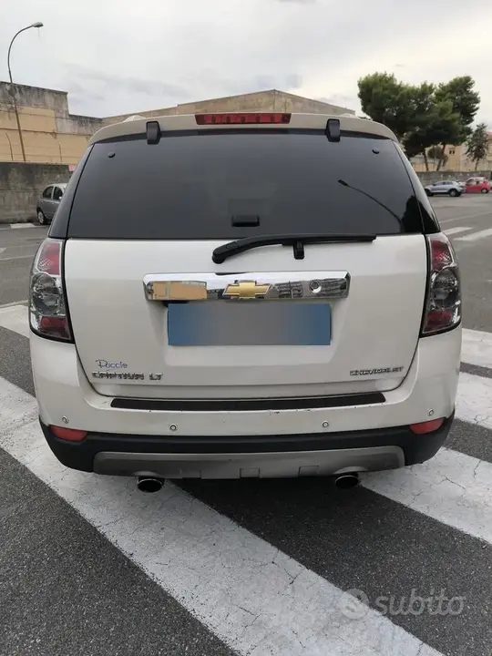 Chevrolet Captiva 2011 photo 2