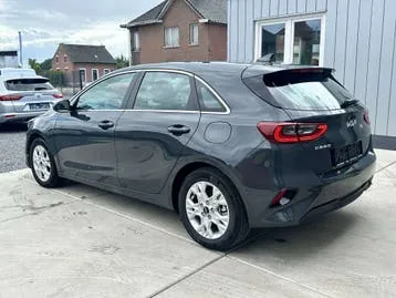 Kia Ceed 2025 photo 3