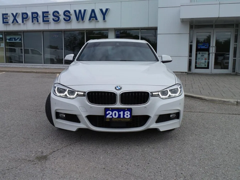 BMW 3 Series 2018 photo 2