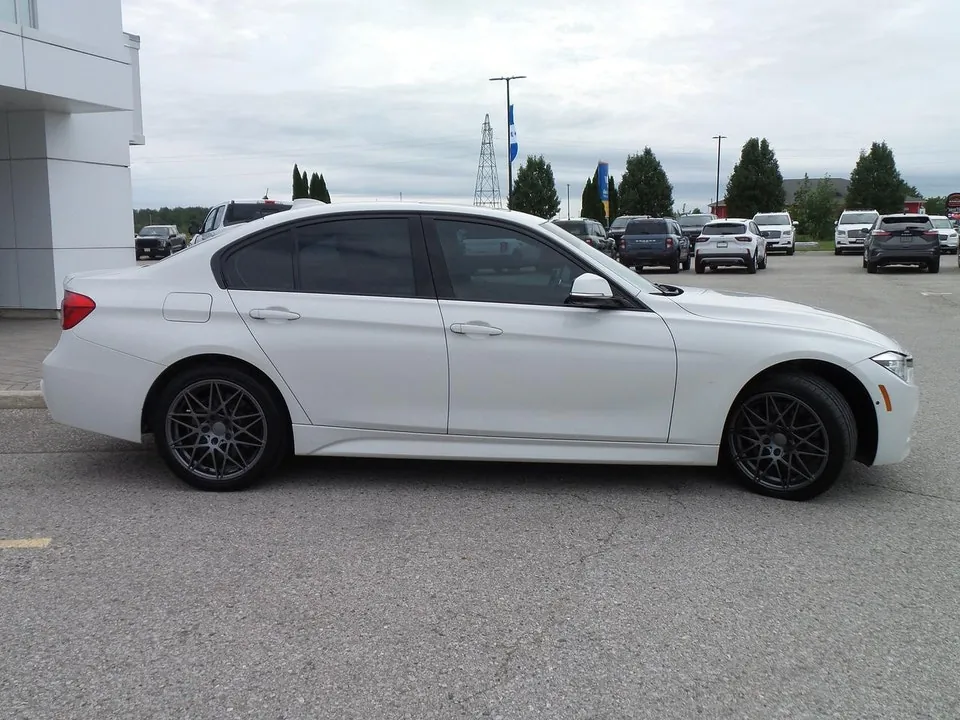 BMW 3 Series 2018 photo 4