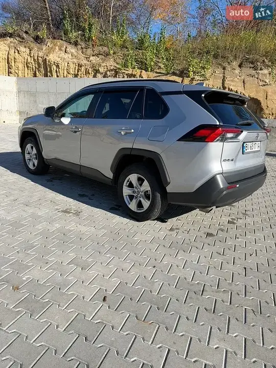 Toyota Rav4 2021 photo 5