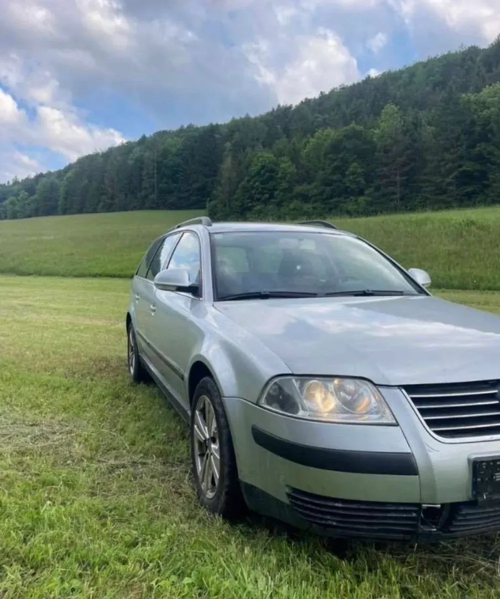 Volkswagen Passat 2005 photo 2