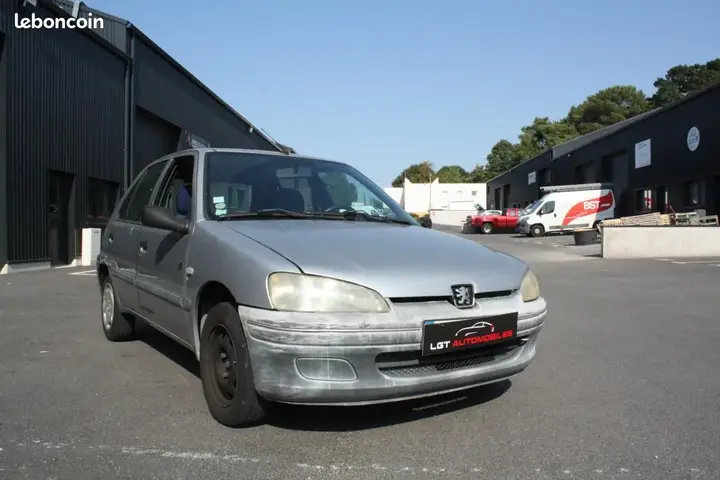 Peugeot 106 2000 photo 5