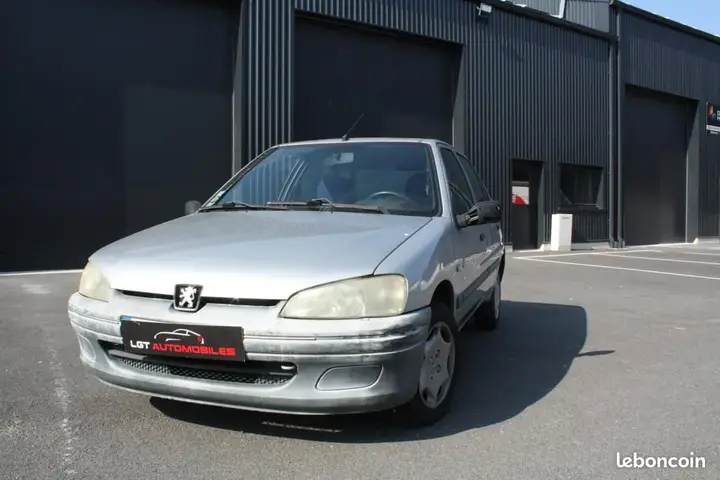Peugeot 106 2000 photo 2