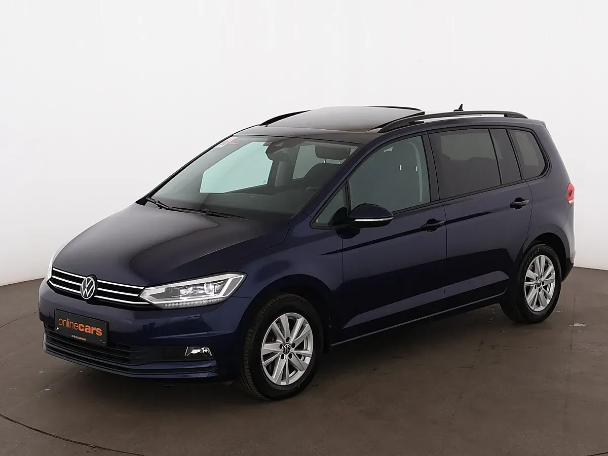 Volkswagen Touran 2023 photo 2