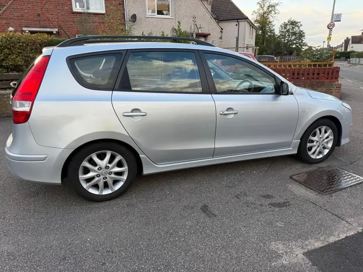 Hyundai I30 2011 photo 4
