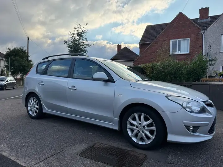 Hyundai I30 2011 photo 3