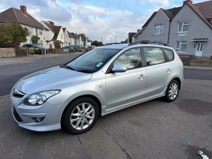 Hyundai I30 2011 photo 2