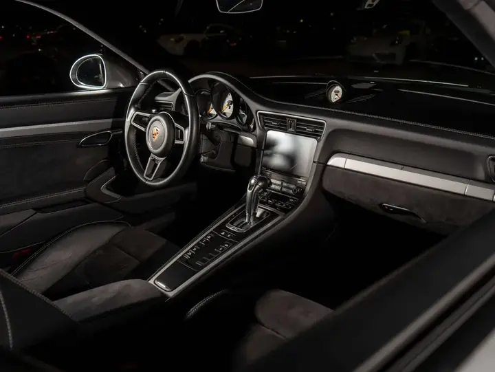 Porsche 911 2018 photo 4