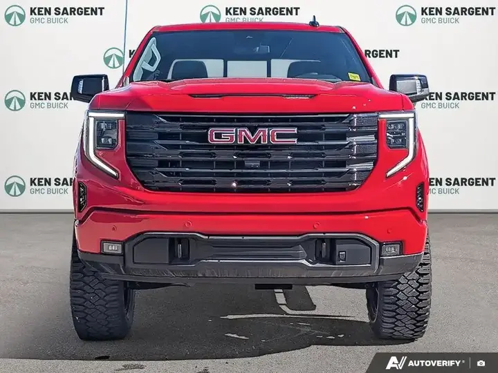 GMC Sierra 1500 2026 photo 2