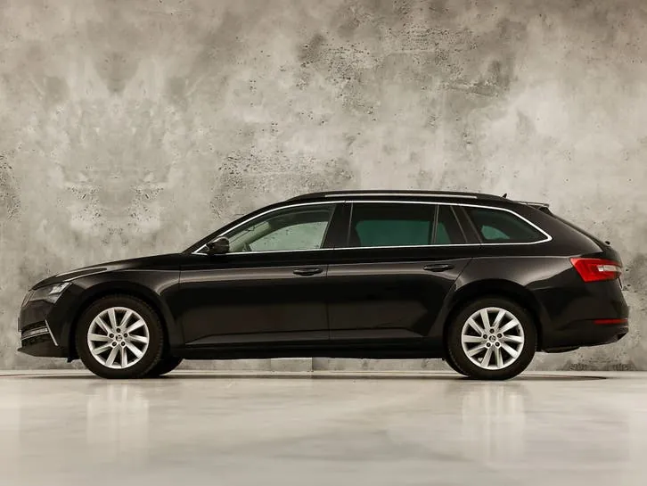 Skoda Superb 2020 photo 2