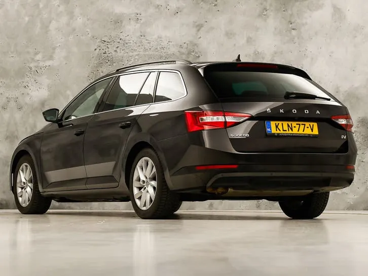 Skoda Superb 2020 photo 3