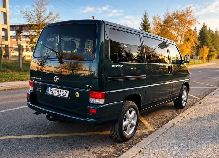 Volkswagen Multivan 2000 photo 4