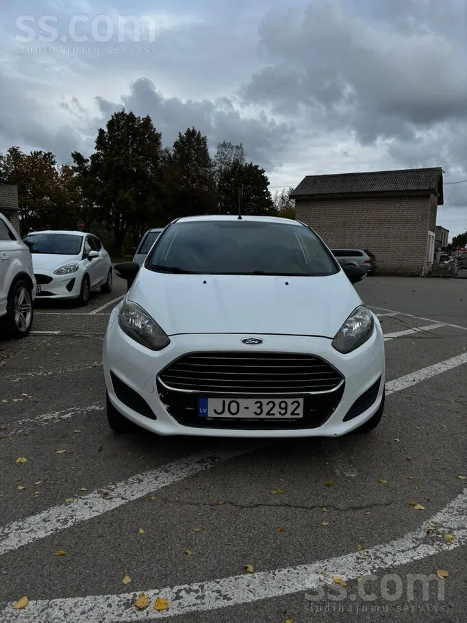 Ford Fiesta 2014 photo 4