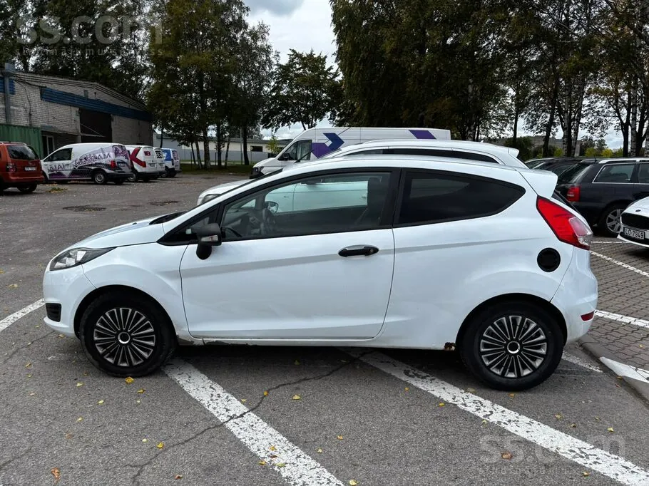 Ford Fiesta 2014 photo 3