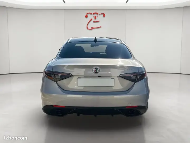 Alfa Romeo Giulia 2026 photo 4