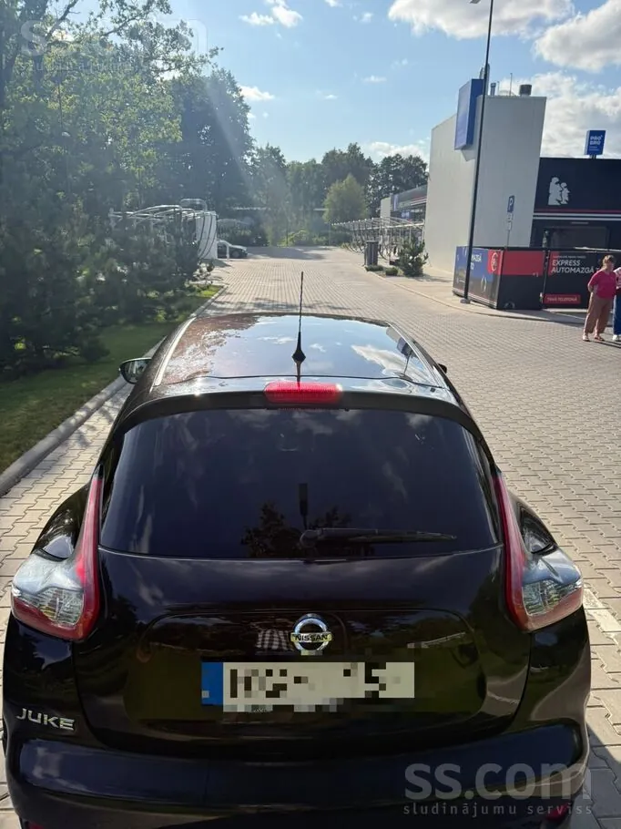 Nissan Juke 2015 photo 2