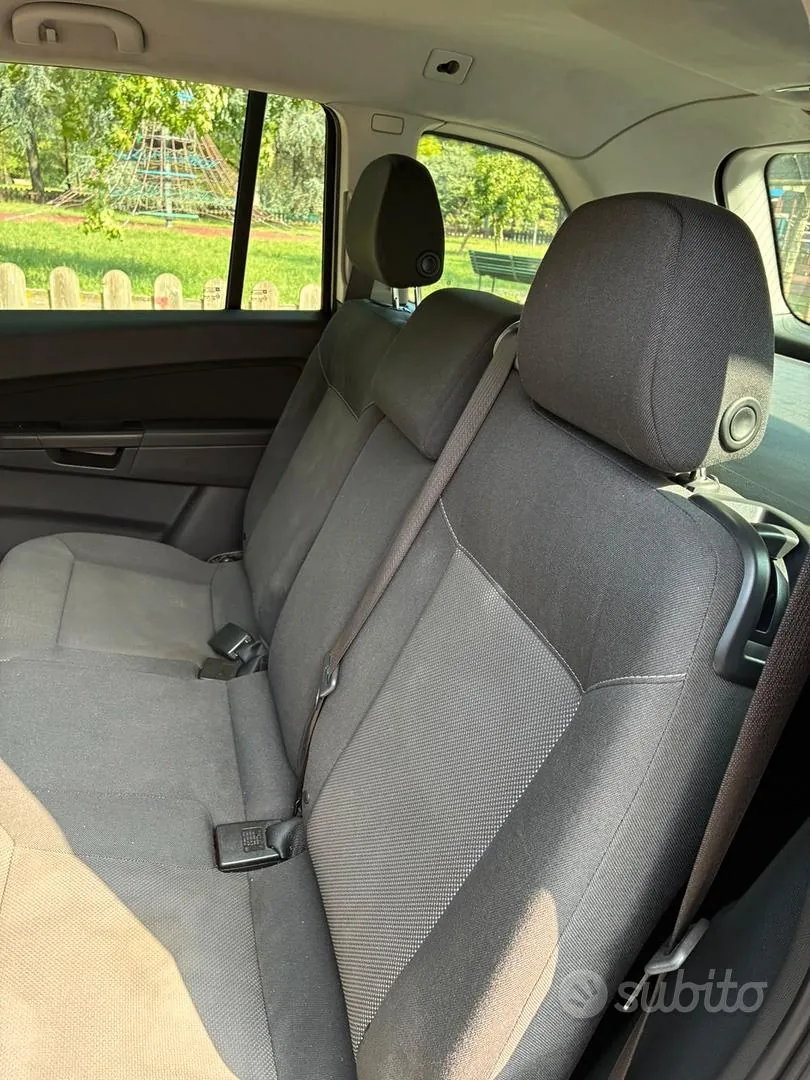 Opel Zafira 2013 photo 5