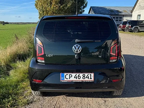 Volkswagen Up 2018 photo 4