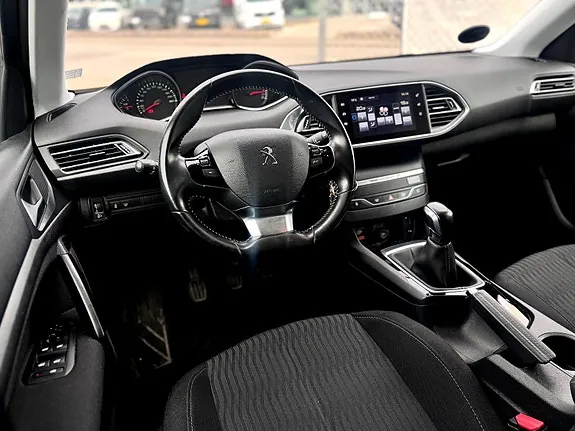 Peugeot 308 2016 photo 4