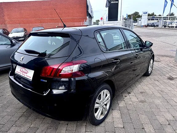 Peugeot 308 2016 photo 3