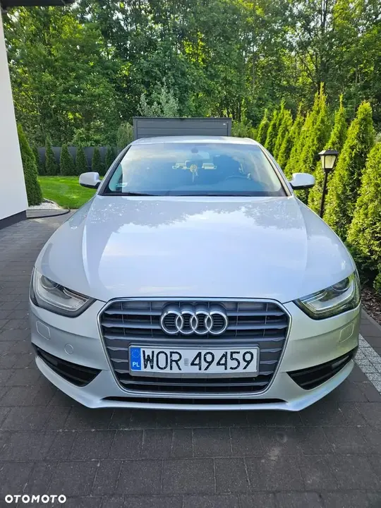 Audi A4 Limousine