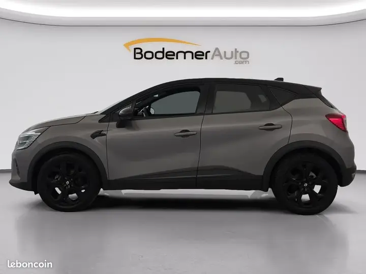 Renault Captur 2022 photo 2