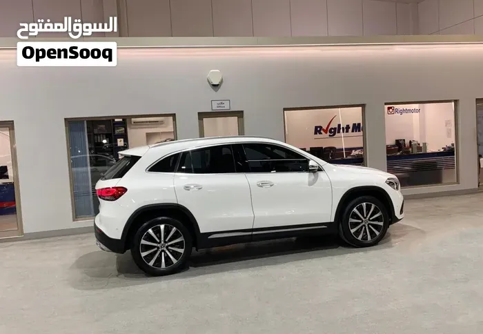 Mercedes-Benz Gla 200 2021 photo 2