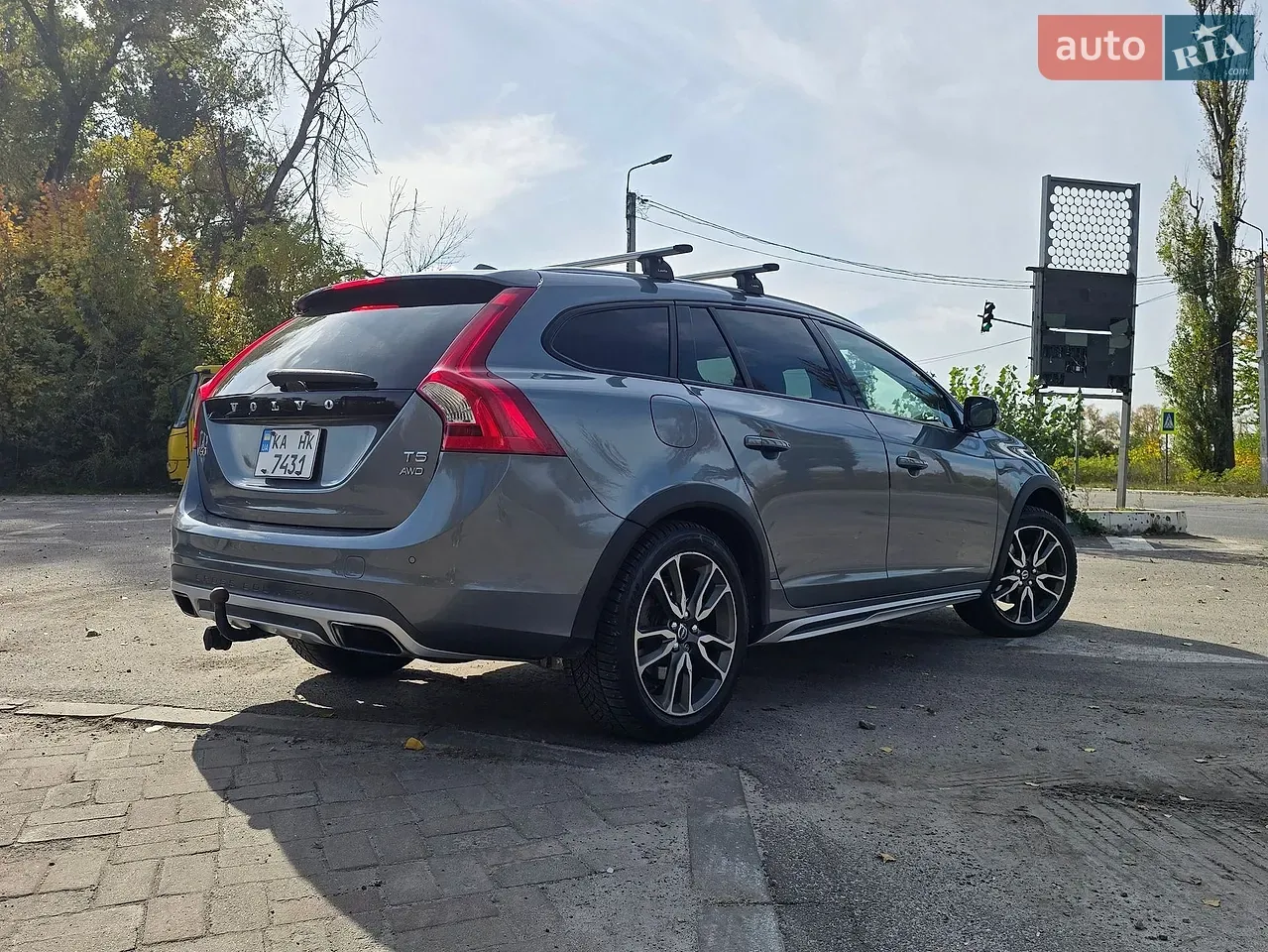 Volvo V60 Cross Country 2015 photo 5