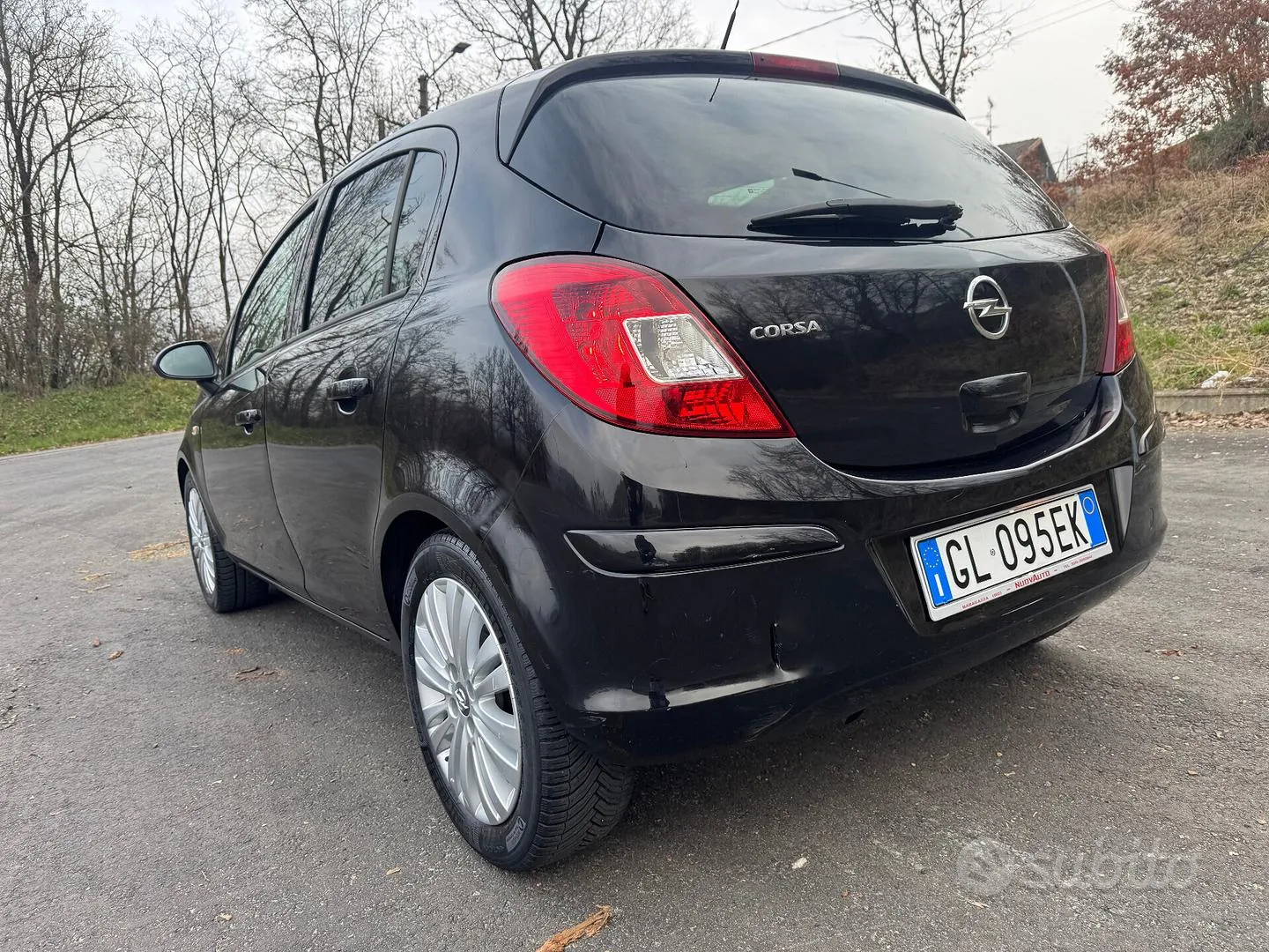 Opel Corsa 2011 photo 4